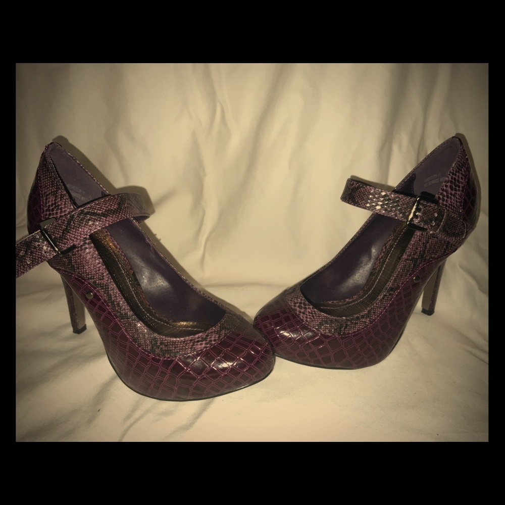 🌺 SEXY SNAKE 🐍 SKIN LOOK HEELS,DOUBLE BUCKLE 💝